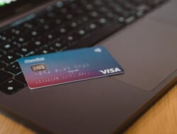Kartu Kredit Adalah : Definisi dan Manfaat