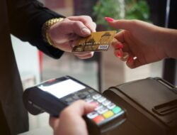 Apa Keuntungan Memiliki Kartu Kredit?